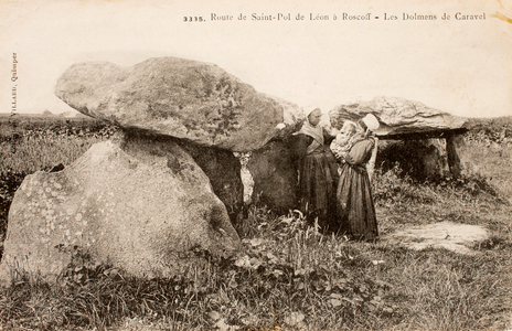 Old postcard/Dolmen de Caravel/Finistere/Brittany/France