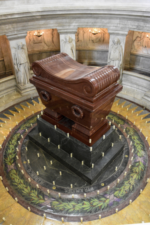 Invalides/Tomb of Napoleon Bonaparte/Quartzite/Paris VII