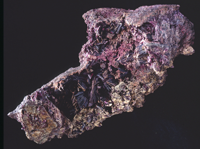 Erythrite