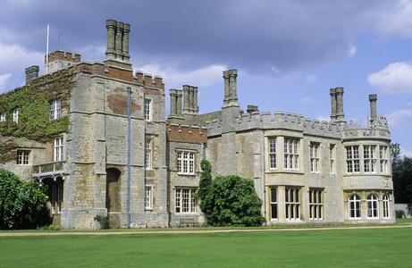 Hinchingbrooke House (photo)