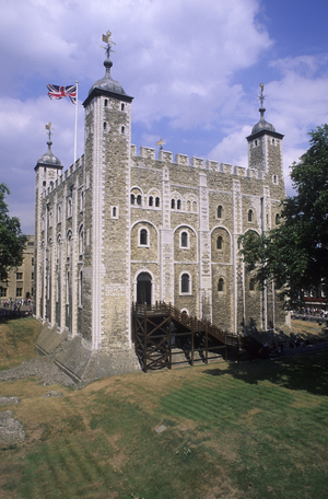 View of the White Tower, Tower of London (photo)
