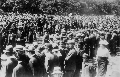 The burial of Rosa Luxemburg, 13th July 1919 (b/w photo)