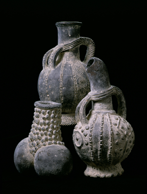 Bamileke pots, from Cameroon (clay)