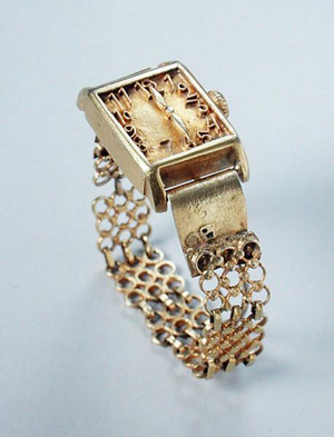 Akan Watch, from Ghana (gold) (see also 186347-348)