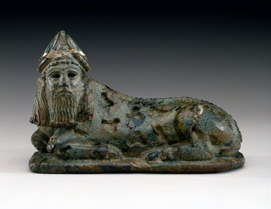 Lama Deity, c.2100-2000 BC (serpentine)