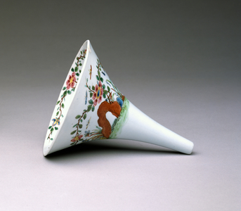 'Famille Rose' Wine Funnel, Worcester Porcelain, 1753-55 (enamelled porcelain)