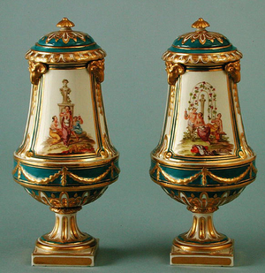 Pair of vases with lids, Chelsea (ceramic)