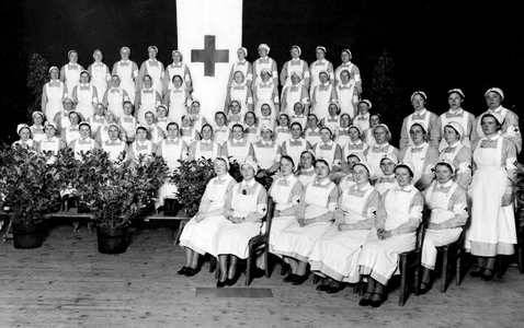 Nurses of the Red Cross. photograph around 1932