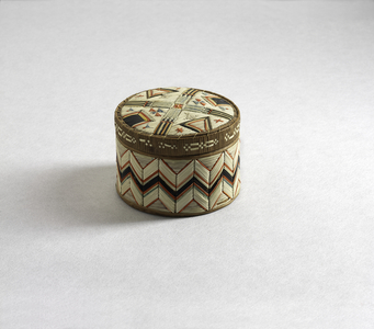 Quilled box with geometric designs, Micmac, Northeast Canada, 1890 (bark, porcupine quills & pigment)