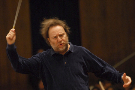 Italian conductor RICCARDO CHAILLY during a repetition at the Scala Theatre in Milan on October 3, 2007.