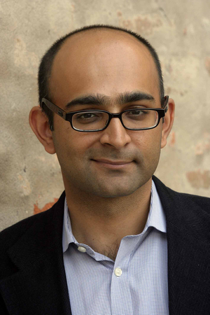 Portrait of Mohsin Hamid in September 2007.
