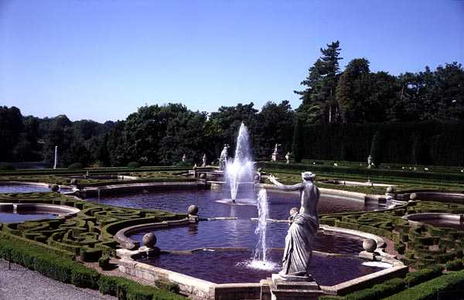 Water Terrace west of Blenheim Palace, Oxfordshire (photo)