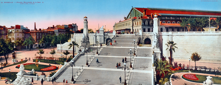 L'escalier monumental de la gare Saint Charles a Marseille. (Senes et Arnal architectes)