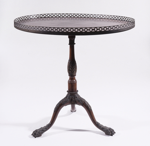 Gueridon in mahogany wood and bronze