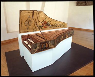 Harpsichord. Work by Jean Denis II (17th century), 1648. Body size: 206x76,3x26cm and door size: 72x22 cm. Musee de l'hospice Saint-Roch, Issoudun (M.H. class in 1987). Mandatory mention