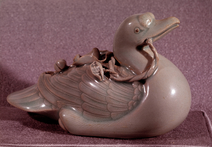 Art Coreen: Duck-shaped versoir. Koryo period, late 12th century (ceramic)