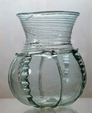 Merovingian art: charmoy glass, Gaul 6th century (glass)