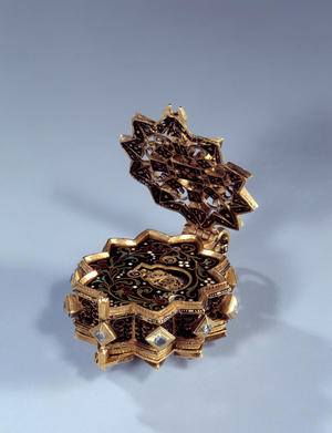 Star-shaped watch with 10 branches in enamel, diamonds and gold made (enamel, diamonds and gold)