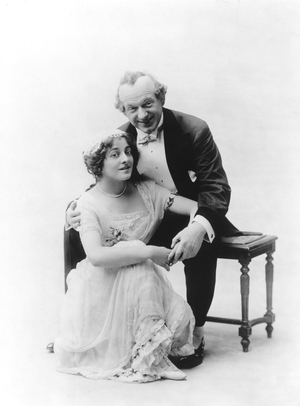 Elsie Janis