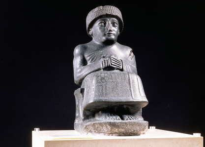 00324 Gudea, Prince of Lagash, statue dedicated to Ningizzada, Neo-Sumerian, from Telloh, ancient Girsu, c.2130 BC (diorite) (see also 121795)