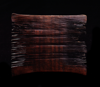 Etruscan civilization: wood comb - 5th century BC - From Spina, Valle Pega, Italy (Etruscan art: wood comb, 5th century BC) Dim 10,1x8,6 cm Florence, Museo Archeologico inv 20495