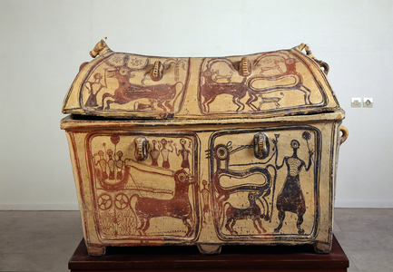 Sarcophagus of Ierapetra, decorated with human and animal figures. 1300-1200 BC (terracotta)