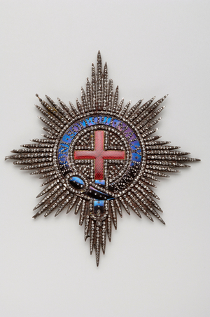 United Kingdom - Order of the Garter: Neapolitan plate - XVIII century - Marcassite, blue steel and enamels - H: 13.6 cm; W: 12 cm; Weight: 132 g - Private collection