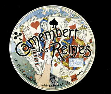 Box of Camembert Des Queens