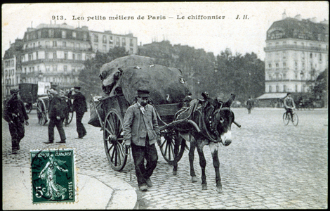 Les petits métiers de Paris: le chiffonnier. 1908