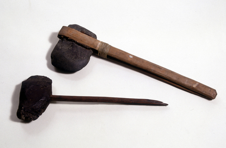 Artisanal Hachettes of Aboriginal Peoples of Australia - Museum of African and Oceanian Arts