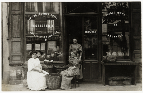 Maison Grosjean, rotisserie, cremerie and grocery store, 110 rue du faubourg Saint Honore, Paris. Postcard beginning XXth century.