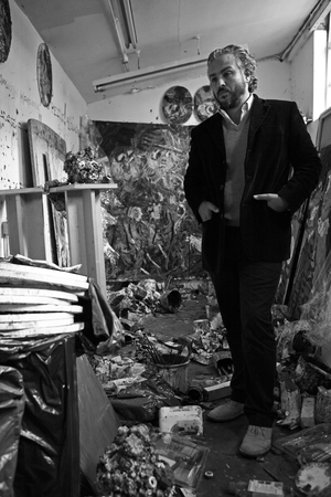 Portrait of Humberto Poblet-Bustamante (Poblete Bustamante), painter, in his studio in London in 2008.