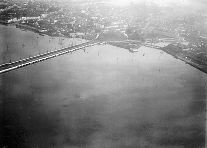 Italy, Venetie, Venice: bridge connecting Venice to the continent, Mestre, 1918 - biplane AR-1:1331