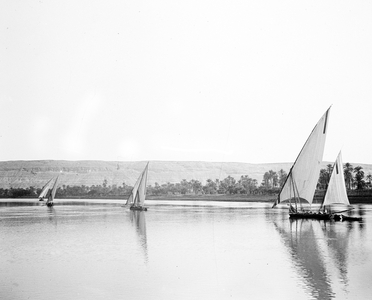 Egypt: Cook cruise on the Nile, felucks on the Nile, 1900