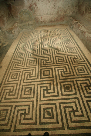 Female Baths (photo)