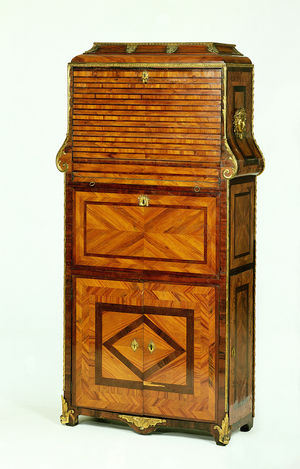 Louis XV veneered secretaire cartonnier c.1740