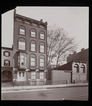 The residence of Miss Dodd, New York, 1898 (silver gelatin print)