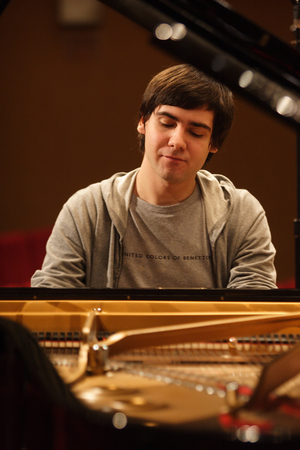Vadim Kholodenko at the keyboard. Paris, December 2008