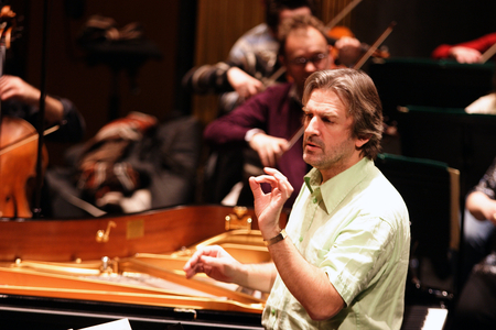 Barry Douglas - directing the Camerata Ireland (chamber music ensemble) from the piano, at the Theatre des Champs Elysees, Paris, January 2008.