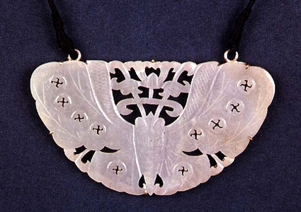 Art Deco Pendant, English, c.1920 (mother-of-pearl)