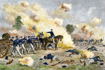 Secession War (1861-1865): Fourth American artillery under Lieutenant Bayard Wilkeson at the Battle of Gettysburg, Pennsylvania, 1863. Coloured engraving of the 19th century.