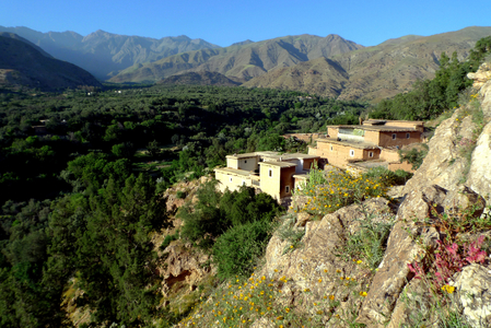 Morocco, Atlas. Hamlet of traditional Berber houses near Imolas (Had d'Imolas), north of Taroudannt (Taroudant). Photo by Patrice cartier.