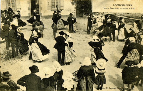 Brittany in 1907: Breton wedding dancing the ball on the village square in Locmariaguer (Locmariaquer, Morbihan). Postcard.