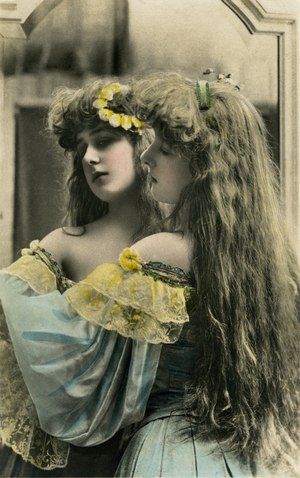 Gabrielle Robinne, , early 20th century (postcard)
