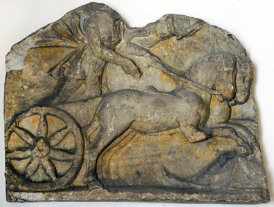 allegory of the rise of the moon: Selene on his chariot, preceded by Phosphoros - fragment of marble pediment from the ancient Roman fortifications of Narbo Martius (Narbonne), Porte de Perpignan - Archeological Museum of Narbonne (Aude, Languedoc, Occitanie) - ancient Roman art, sulpture, antiquite - Photo Patrice Cartier -