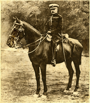 First World War (1914-1918): Portrait of Douglas Haig, first Earl of Bermersyde, Scottish and English soldier (1861-1928), appointed commander-in-chief of the British forces in France in 1915. Here posing for the photo on his horse on the cover of the newspaper “L'image de la guerre”” n°61, January 1916.