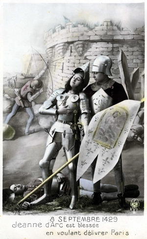 Historical reconstruction in a photographer studio: Joan of Arc wounded in order to release Paris, 8 September 1429. Postcard early 20th century.