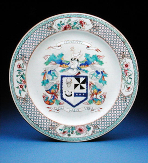 Dinner plate with the arms of Colin Campbell, c.1732 (porcelain)