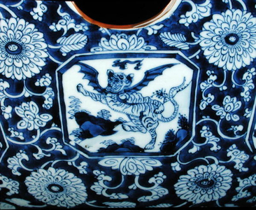 Detail of a Blue and White Monteith, Kangxi period (1622-1722) c.1715 (porcelain)