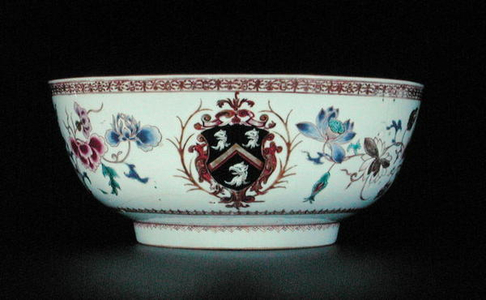 Chinese export armorial punchbowl, Qianlong Period, 1736-95 (ceramic)